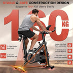 Kuntopyörää käyttävä henkilö, jonka ominaisuuksiin ja painokapasiteettiin on lisätty teksti.